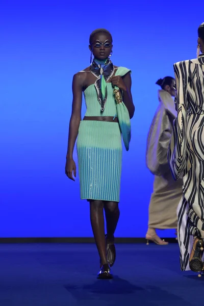 Look 21